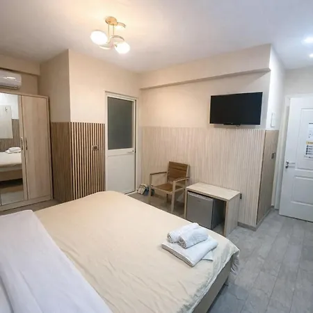 Hotel 21-rooms *